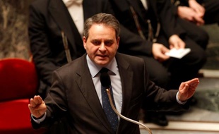 Le ministre du Travail et de l'Emploi Xavier Bertrand en février 2011