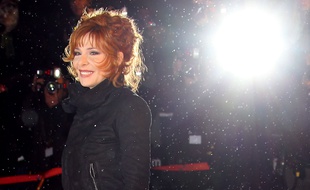 Mylène Farmer aux NRJ Music Awards 2012.