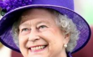 La reine Elizabeth devait fêter discrètement lundi son 82e anniversaire, en passant la journée dans son château de Windsor, à l'ouest de Londres, a déclaré à l'AFP un porte-parole de Buckingham Palace.