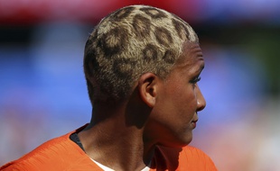 L'attaquante néerlandaise Shanice Van de Sanden affiche un magnifique motif léopard lors la Coupe du monde féminine.