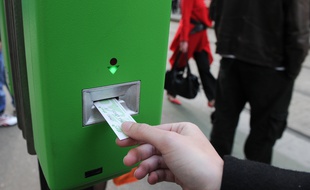 NANTES, le 11/04/2011 Illustration d'un ticket de transport