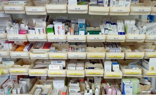 Un stock de médicaments dans un hôpital français