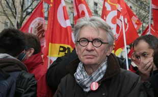 Le secrétaire général de FO Jean-Claude Mailly le 9 avril 2016 lors de la manifestation à Paris contre la loi travail