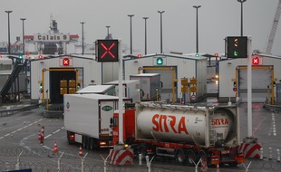 Sur le port le Calais, le 4 janvier.