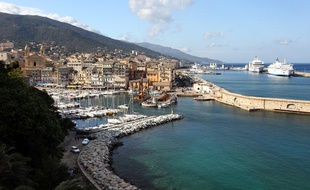 La ville de Bastia en Corse photographiée le 12 mai 2013.