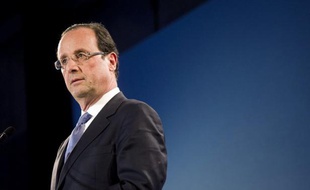 Le PS a tiré à boulets rouges lundi sur la "TVA Sarkozy", après l'annonce d'une hausse de cette taxe destinée à restaurer la compétitivité française, l'une des mesures présidentielles dont l'exécutif espère l'adoption par le Parlement d'ici début mars.