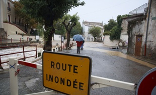 Inondations dans le village de Laurens dans l'Hérault, où la rivière le Libron, la Sauvine et le Sauvanes sont sorties de leur lit, coupant le village en deux pendant cet épisode cévenol. L'accès au village est très limité. Crédit: LODI Franck/SIPA