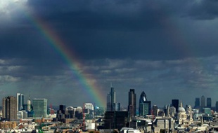 Arc-en-ciel au-dessus de Londres le 6 octobre 2011