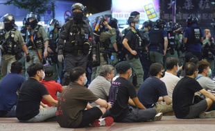 Une manifestation à Hong Kong, le 1er juillet 2020.