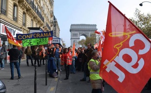 Les salariés de Conforama se sont mobilisés jeudi, notamment lors d'un rassemblement à Paris, pour protester contre un plan de suppression de 288 postes dans le service après-vente, a constaté une journaliste de l'AFP, la direction indiquant "regretter" ce mouvement.