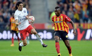 La saison de Dimitri Cavaré, ici face au Parisien Edinson Cavani, est d'ores et déjà terminée.