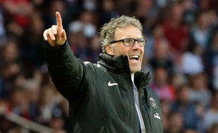 Laurent Blanc lors de PSG-Guingamp le 8 mai 2015.