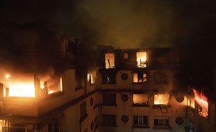 Un incendie dans un immeuble du 16e arrondissement de Paris fait 9 morts et une trentaine de blessés dont un grave. Paris,FRANCE -05/02/2019