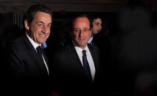 François Hollande, candidat PS à l'Elysée, a implicitement écarté l'idée de participer à deux débats entre les deux tours, comme le propose Nicolas Sarkozy, reprochant à son adversaire UMP de vouloir "faire l'impasse sur le premier tour", mardi sur i-TELE