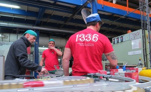 A Gémenos, les ex Fralib produisent la marque 1336.