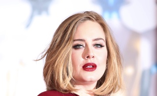 La chanteuse Adele aux Brit Awards 2016