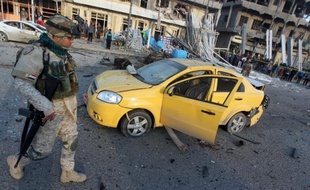 Au moins neuf personnes ont été tuées et 61 blessées mardi matin dans quatre attentats anti-chiites dans trois quartiers de Bagdad, selon une source au ministère de l'Intérieur.