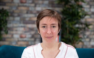 Caroline De Haas, cofondatrice de #NousToutes et militante contre les violences sexuelles, dans les locaux de « 20 Minutes », le 24 février 2021.
