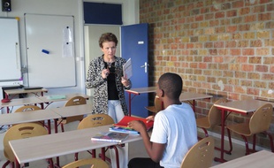 Martine Lavanchy, chargée de la coordination pédagogique de l’internat de la réussite du collège Les Touleuses à Cergy-Pontoise (Val-d’Oise).