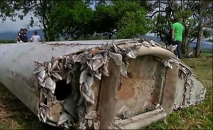 Le débris d'avion retrouvé relance l'enquête sur le vol MH370