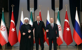 Hassan Rohani, Recep Tayyip Erdogan et Vladimir Poutine réunis à Ankara pour l'avenir de la Syrie, le 4 avril 2018.