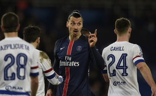 L'attaquant du PSG Zlatan Ibrahimovic contre Chelsea le 16 février 2016.