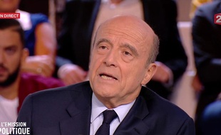 Alain Juppé, sur le plateau de "L'Emission politique".