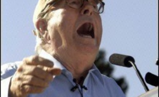 Le président du Front National (FN), Jean-Marie Le Pen, sera jugé par le tribunal correctionnel de Paris les 7 et 8 juin 2007 - après l'élection présidentielle - pour ses propos sur l'occupation allemande en France publiés dans Rivarol, a-t-on appris jeudi auprès du tribunal.