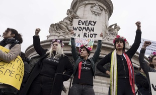 La marche des femmes il y a un an