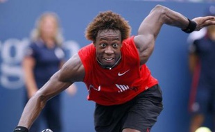 Gaël Monfils élimine David Nalbandian, au troisième tour de l'US Open, le 30 aout 2008, à New York.
