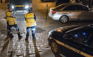 Des gendarmes. (Illustration)