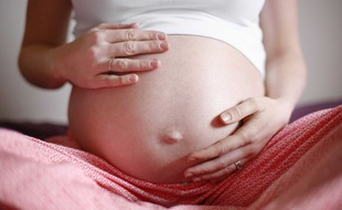 De plus en plus de femmes ont leur premier enfant après 40 ans.