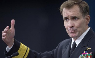 Le porte-parole du Pentagone, le contre-amiral John Kirby, lors d'une conférence de presse le 21 octobre 2014 à Washington