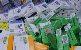 Médicaments chinois importés en contre-bande.