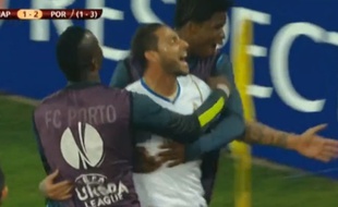 Ricardo Quaresma célèbre son but contre Naples, le 20 mars, en huitième de finale de Ligue Europa.