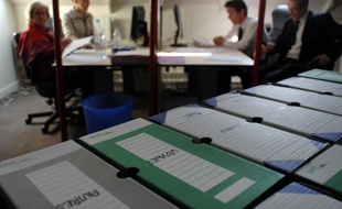 Le Conseil constitutionnel rend mardi à 17H00 une décision très attendue: il va dire si la règle imposant de rendre publics les 500 parrainages d'élus nécessaires pour concourir à la présidentielle est toujours valable.