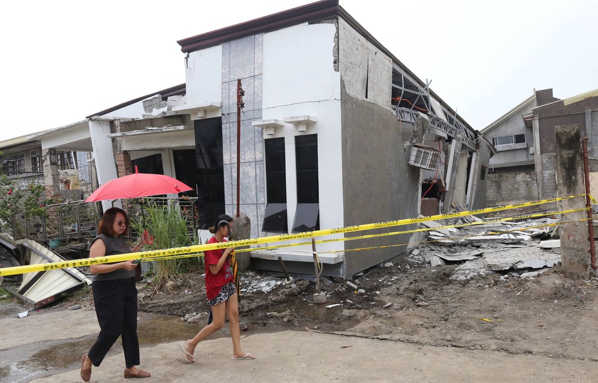Philippines : Après un séisme de magnitude 7,4, l’alerte au tsunami levée image