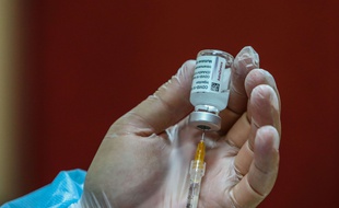 Un flacon du vaccin AstraZeneca. (illustration)