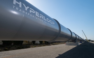La piste d'essai d'Hyperloop TT est construite sur l'ancienne base militaire de Francazal.