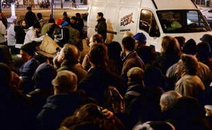 Le cap d'un million de bénéficiaires de l'aide des Restos du Cur a été franchi, deux semaines après le lancement de la 29e campagne hivernale, a annoncé jeudi à l'AFP le président de l'association, Olivier Berthe.