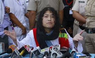 La militante indienne des droits de l'Homme, Irom Sharmila, le 9 août 2016 à Imphal, dans l'Etat de Manipur (Inde).