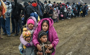 Des migrants et réfugiés venus de Syrie, le 26 janvier 2016.