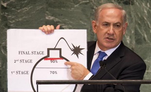 Benjamin Netanyahu dénonce le programme nucléaire iranien, lors de son intervention à l'Assemblée général de l'ONU, le 27 septembre 2012