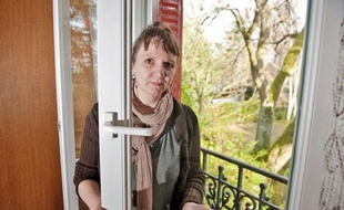 Les vols se font de plus en plus fréquents autour de Roissy ce qui provoque l'exaspération des habitants alentour, comme Catherine Bouvier, qui habite Taverny depuis 1964.