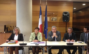 Le préfet et les procureurs de Bordeaux et Libourne ont tenu une conférence de presse sur les mesures prise après les attentats de Paris.