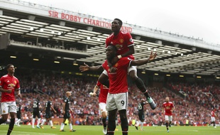 Bel hommage de Paul Pogba et Romelu Lukaku à Frédéric Weiss.