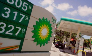 Le groupe pétrolier britannique BP a annoncé lundi avoir cédé pour près de 300 millions de dollars ses activités de distribution dans plusieurs pays d'Afrique australe, vendues à Puma Energy, une filiale basée en Suisse de la multinationale Trafigura.