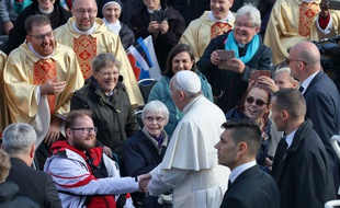 Le pape célèbre une messe à Tallinn, en Estonie, le 25 septembre 2018.