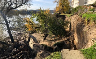 Une partie de la rive de Loire s'est effondrée, quartier Mangin, sur l'île de Nantes.