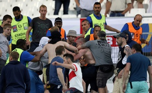 Débordements au Vélodrome après Angleterre-Russie le 11 juin 2016